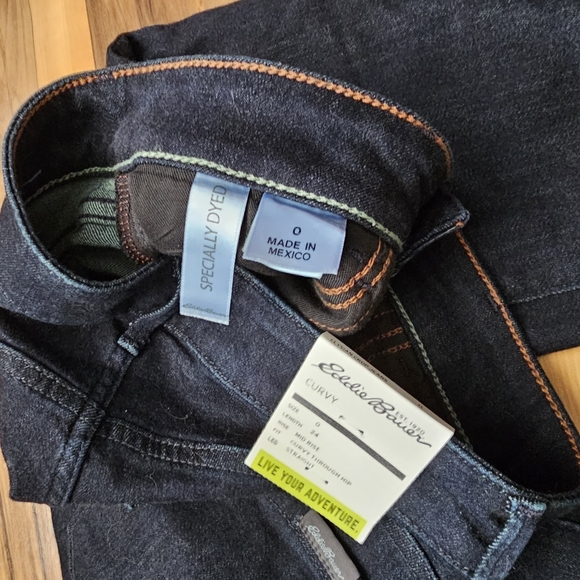 Eddie Bauer Women's Elysian Crop Jeans - Curvy Size 0 - Picture 9 of 10